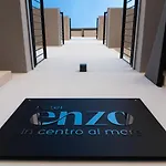 Enzo 4*