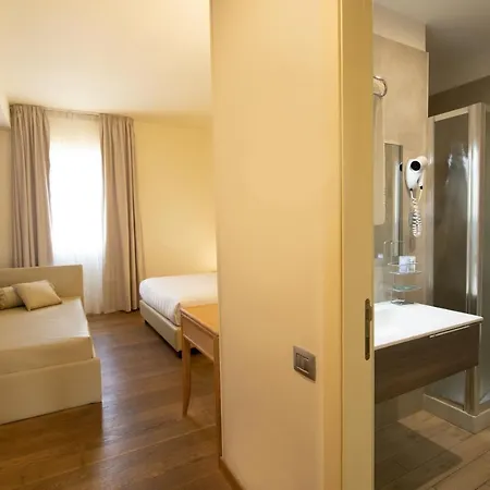 Enzo Hotel 4*