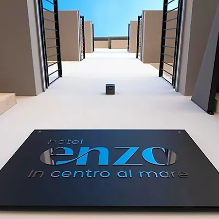Enzo Hotel 4*