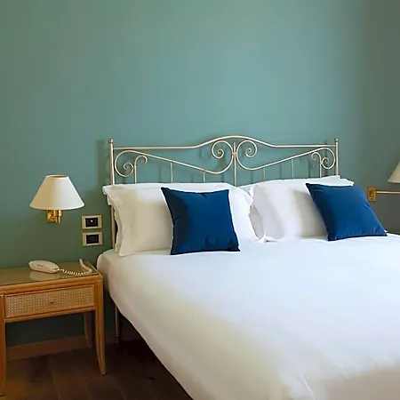 Enzo Hotel 4*