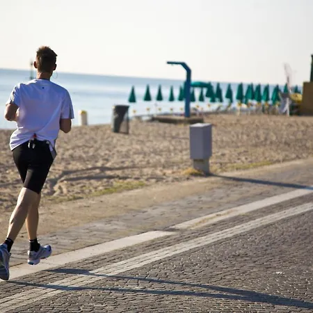 فندق Enzo بورتو ريكاناتي