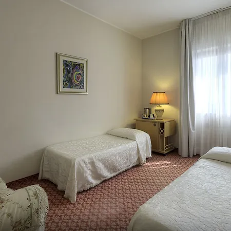 Szálloda Enzo 4*