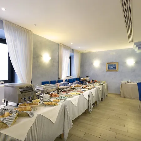 Hotel Enzo 4*